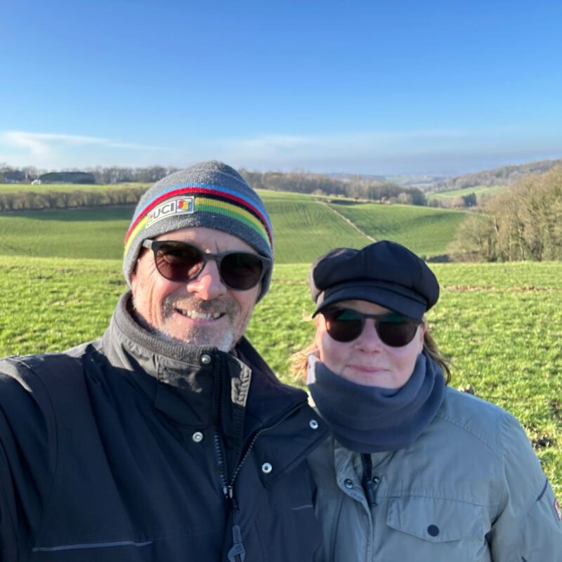 88562256-2e2d-4965-9b89-a31f34181bce