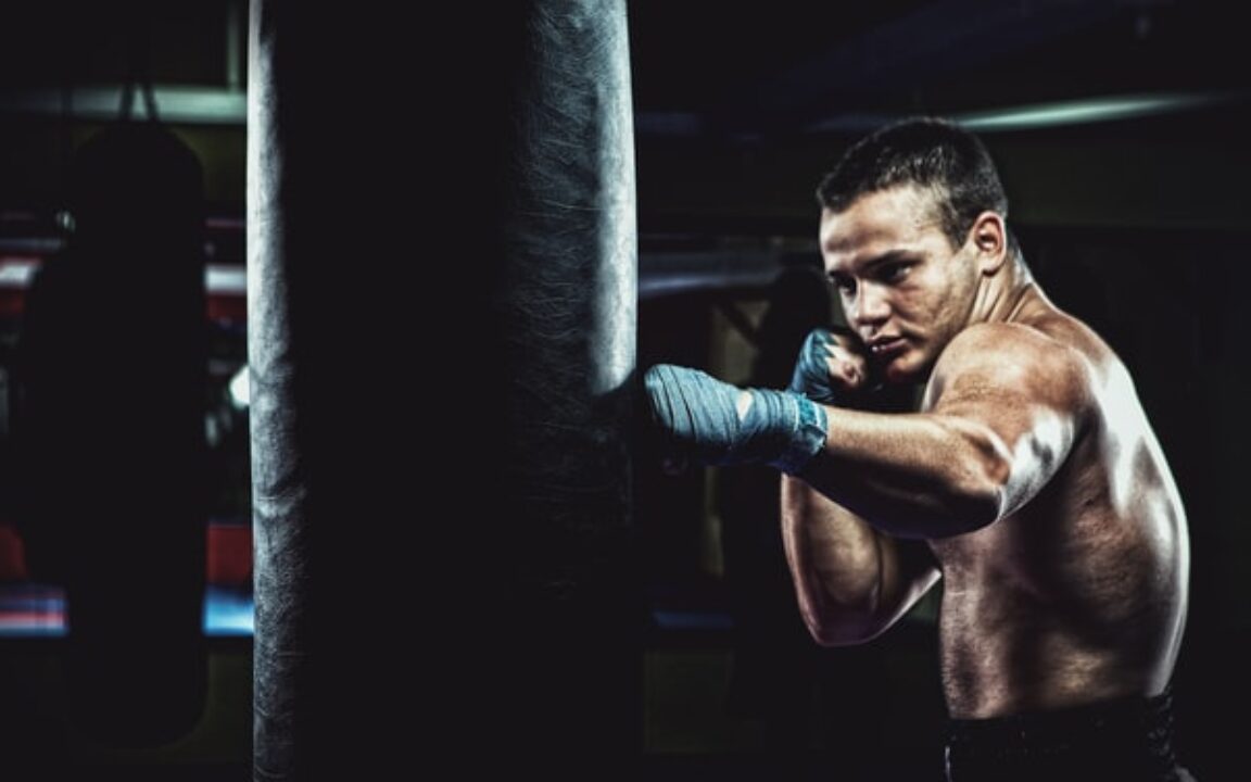 Close,Up,Of,A,Muscular,Man,Injecting,Himself,With,Steroids.